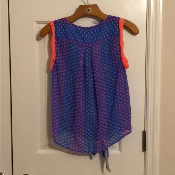 Tank - Picture 2 of 3